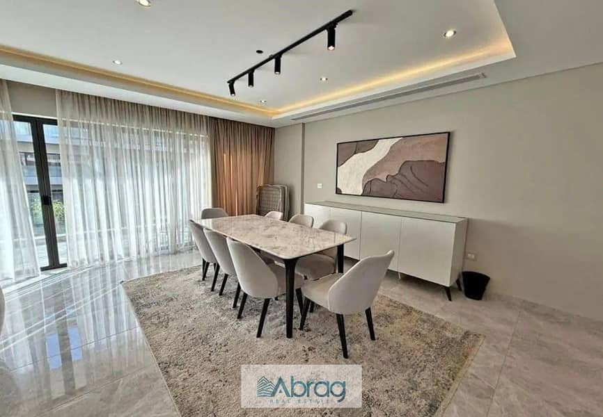 7 8446259-e1032o. jpg