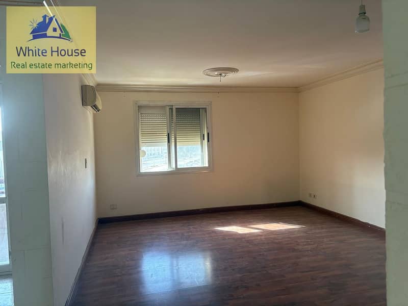 3 e63e3cf2-7de1-460d-9e94-50b286b61b19. jpeg