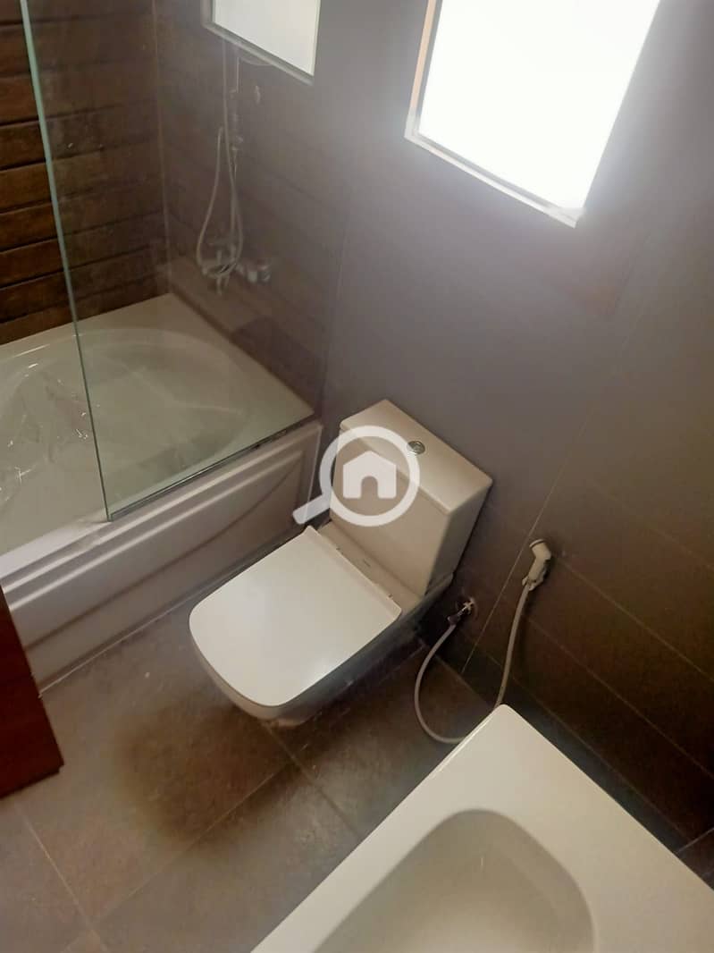 9 75deea3d-160e-4bd3-ac32-bc96ec384b79. jpeg