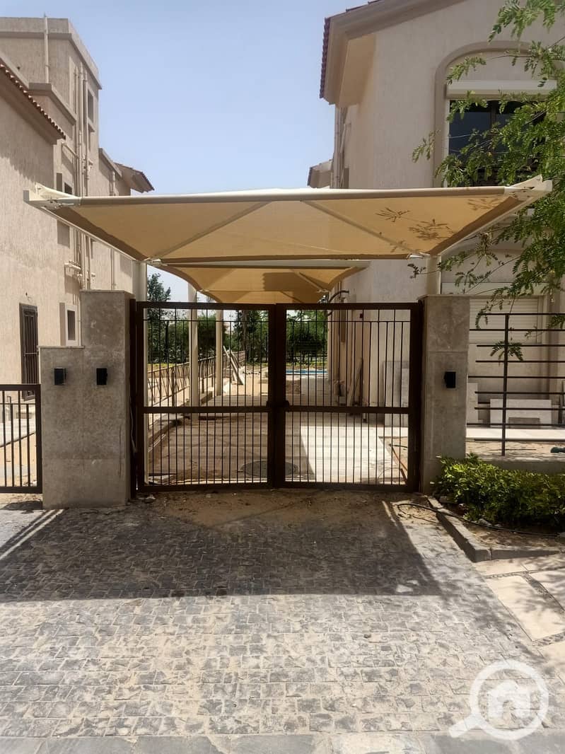 20 fc867fde-128b-4629-89bf-94fbede3c7ba. jpeg