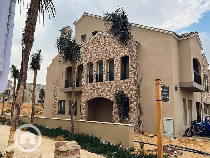 2 4eb947c9-41d8-4d55-892a-a35ecf342b3e. jpg