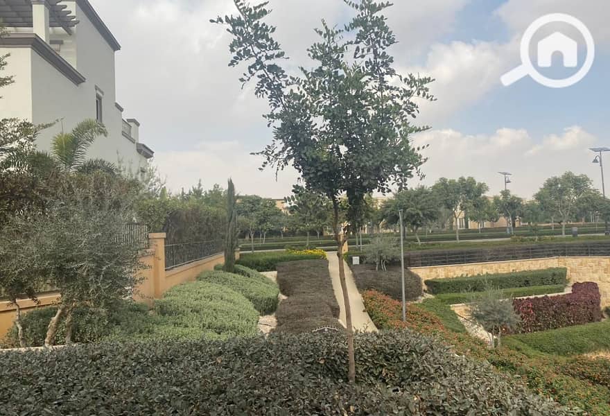 8 4fd7ab98-3d3b-41d1-b538-3ea11cd60d71. jpg