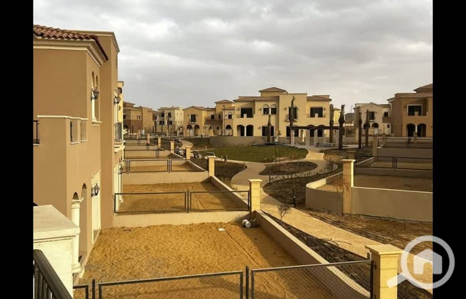 4 477001815_9054035681352712_2562468672158386290_n. jpg