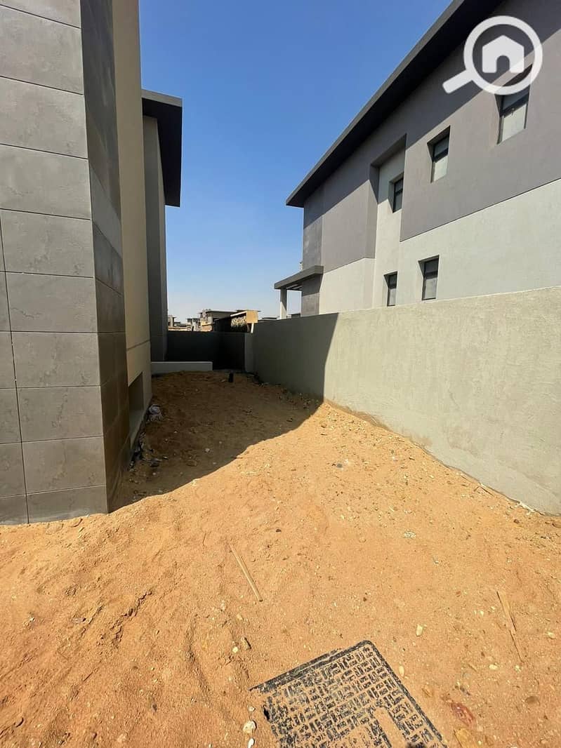 3 WhatsApp Image 2025-12-25 at 11.36. 13 (1). jpeg