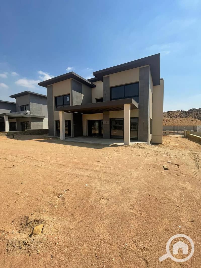 8 WhatsApp Image 2025-12-25 at 11.36. 14 (1). jpeg