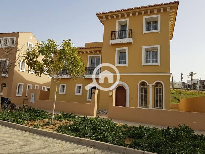 8 62528303_2368734673340242_8033258606545600512_n. jpg