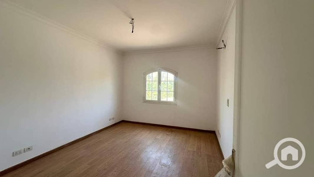 9 69c76e4e-b36b-46bc-9448-bf9ba91dc0b4. jpeg