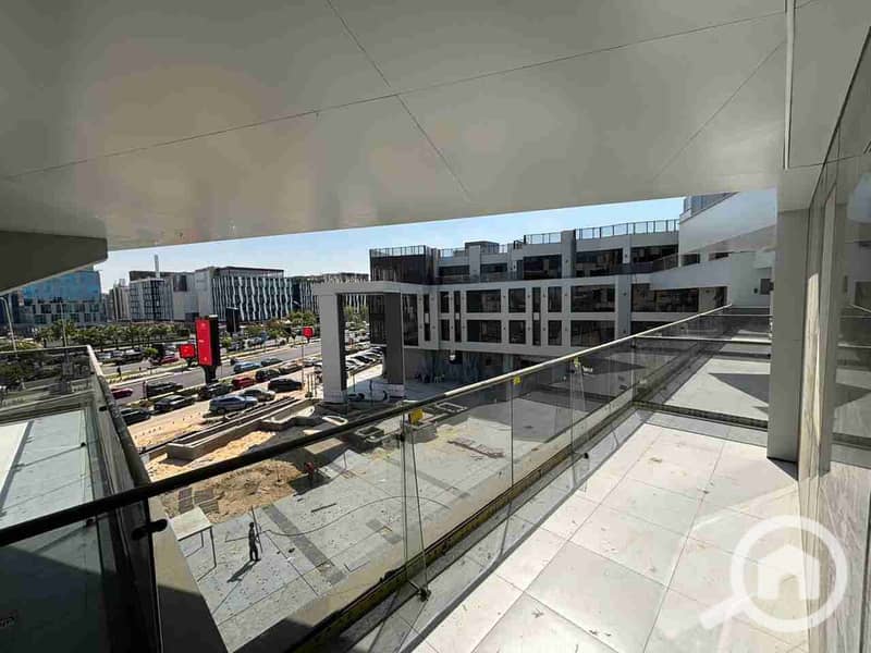 1000349437. jpg 1000349437. jpg