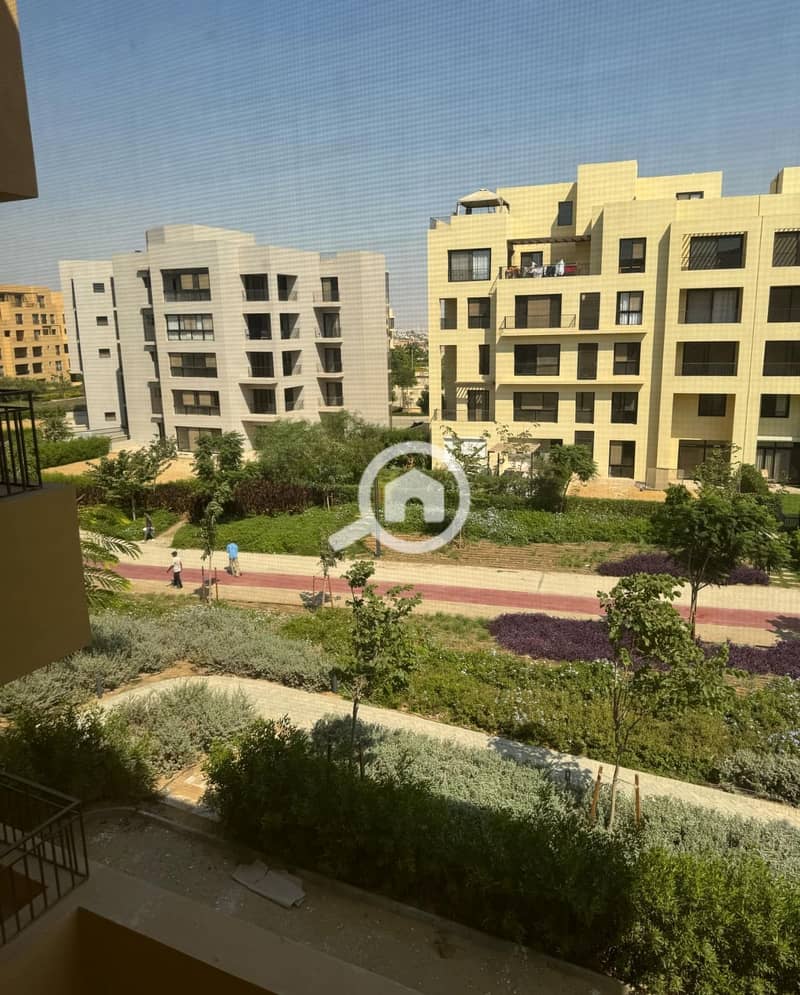 2 e597036c-b35a-4ff5-9593-30e2238c6cd8. jpg