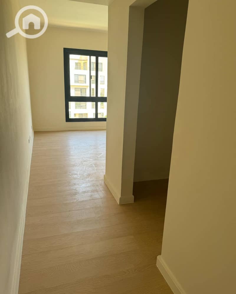 4 cc6fda31-d6c4-4dd4-bded-abdfb990ff31. jpg