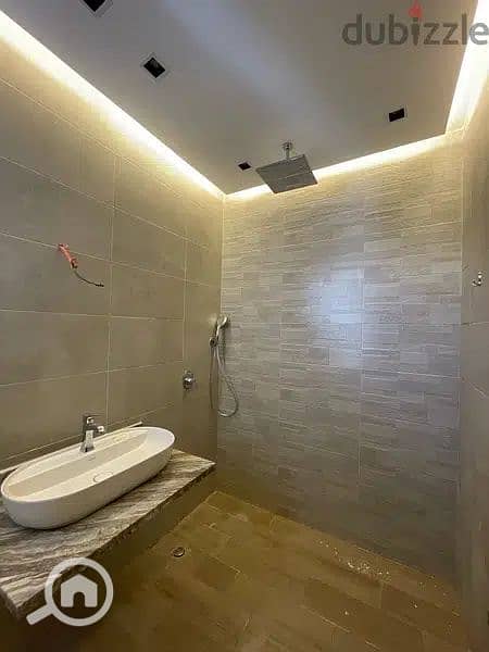 10 87141762-800x600. jpeg