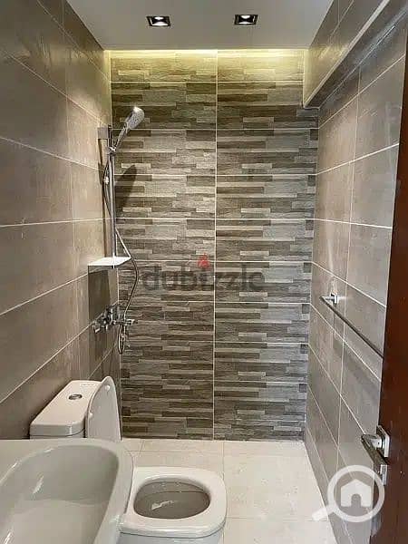 15 87146461-800x600. jpeg