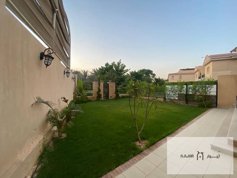 7 5c3ae35b-42a0-43fd-82a6-f52e5aa1576f. jpg