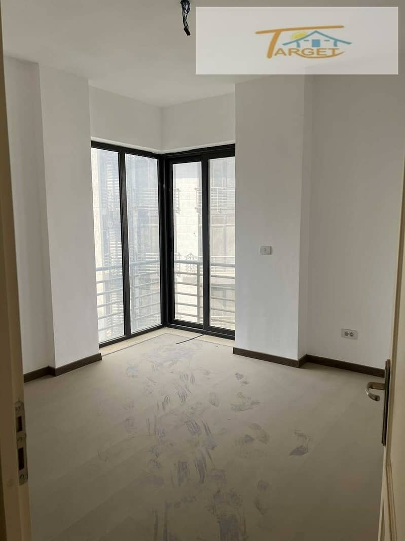 5 WhatsApp Image 2025-12-29 at 2.33. 10 PM (1). jpeg