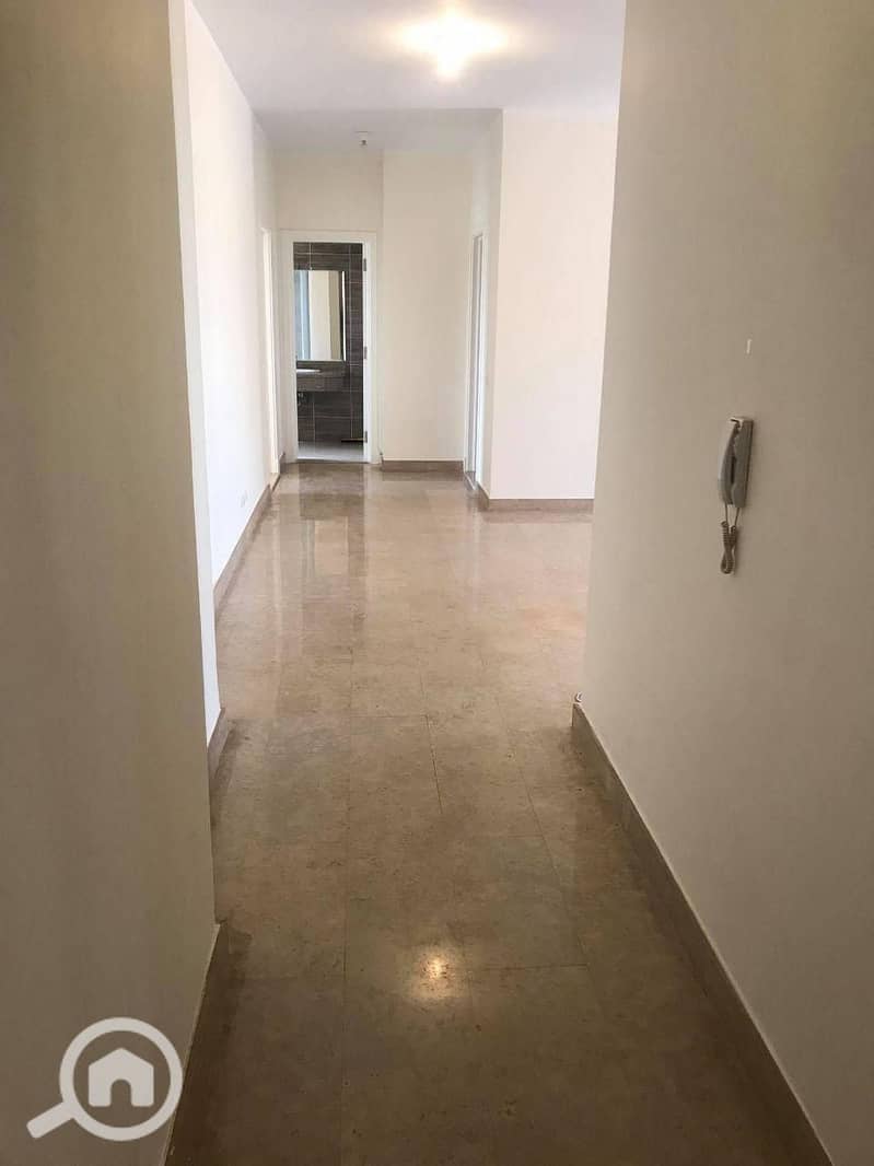 10 a9c43aa9-3c3f-4653-af2e-61d5a318c00e. jpg