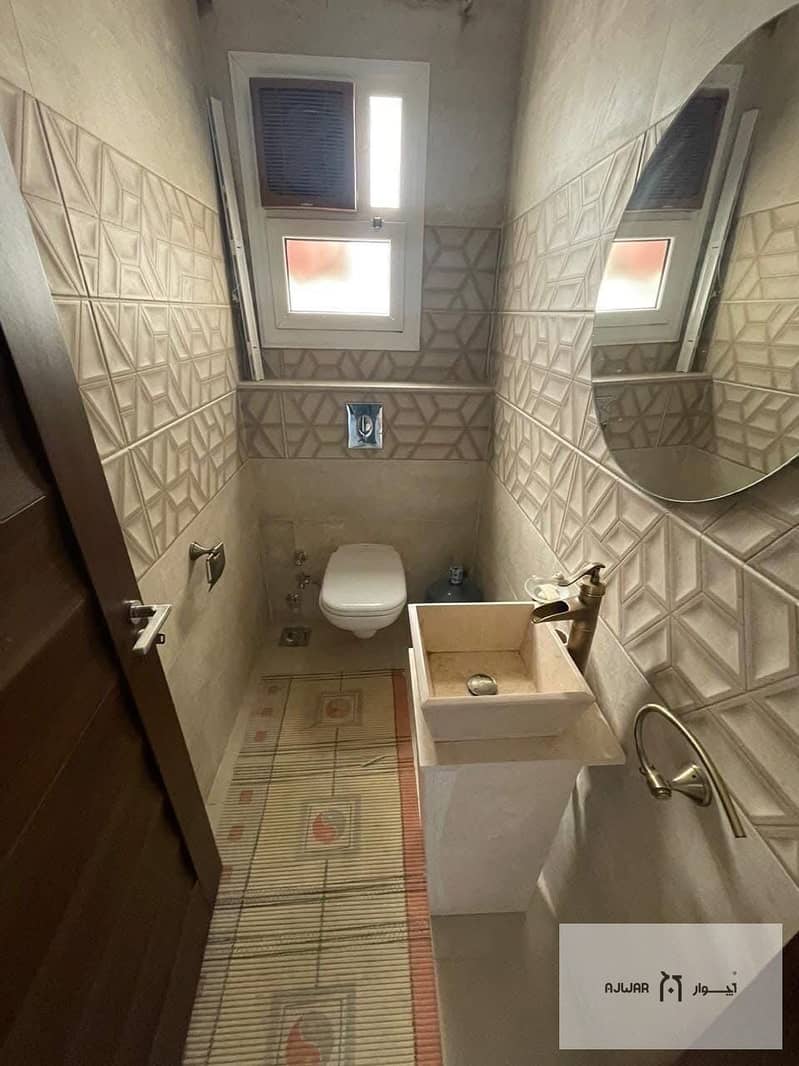 14 56495e7a-0892-41ae-a027-8171445d3337. jpg