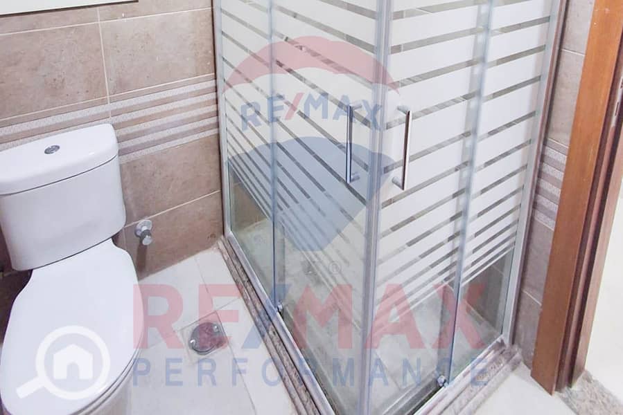 7 WhatsApp Image 2025-09-30 at 4.03. 21 AM. JPG