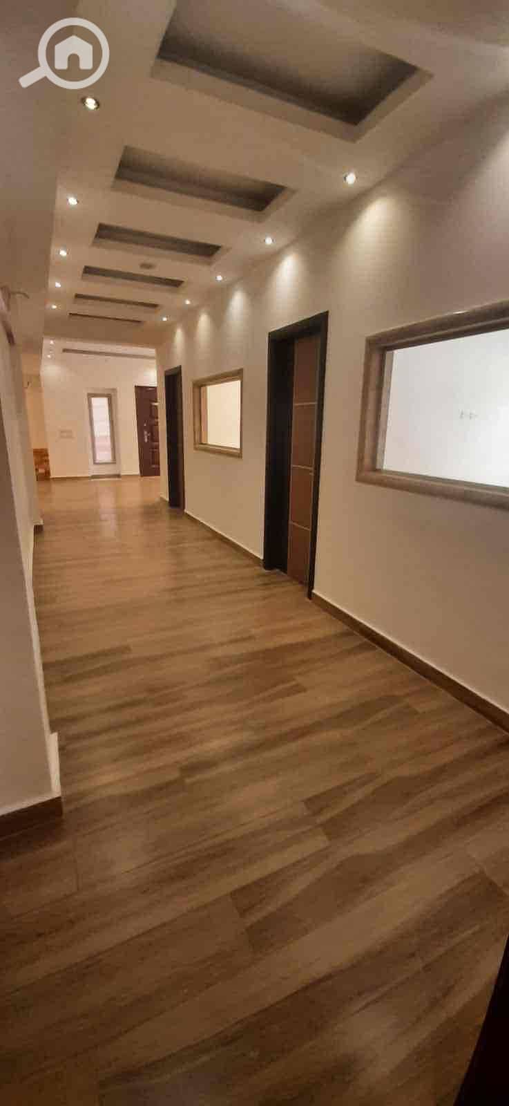 12 4ba04289-8091-4692-91f1-641737e44037. jpg