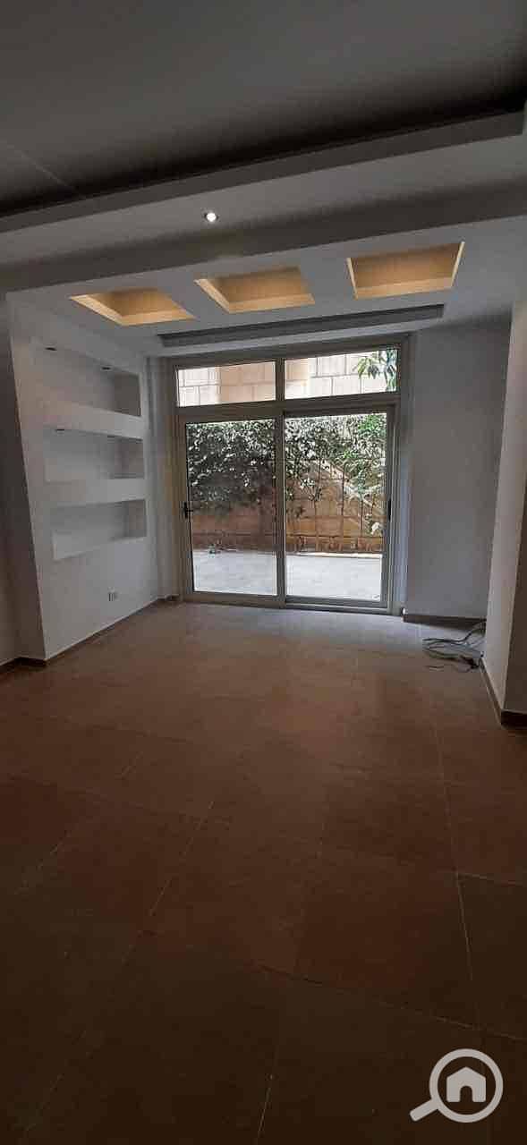 24 0d7a34b1-e9db-45d9-b462-4d05712a2924. jpg