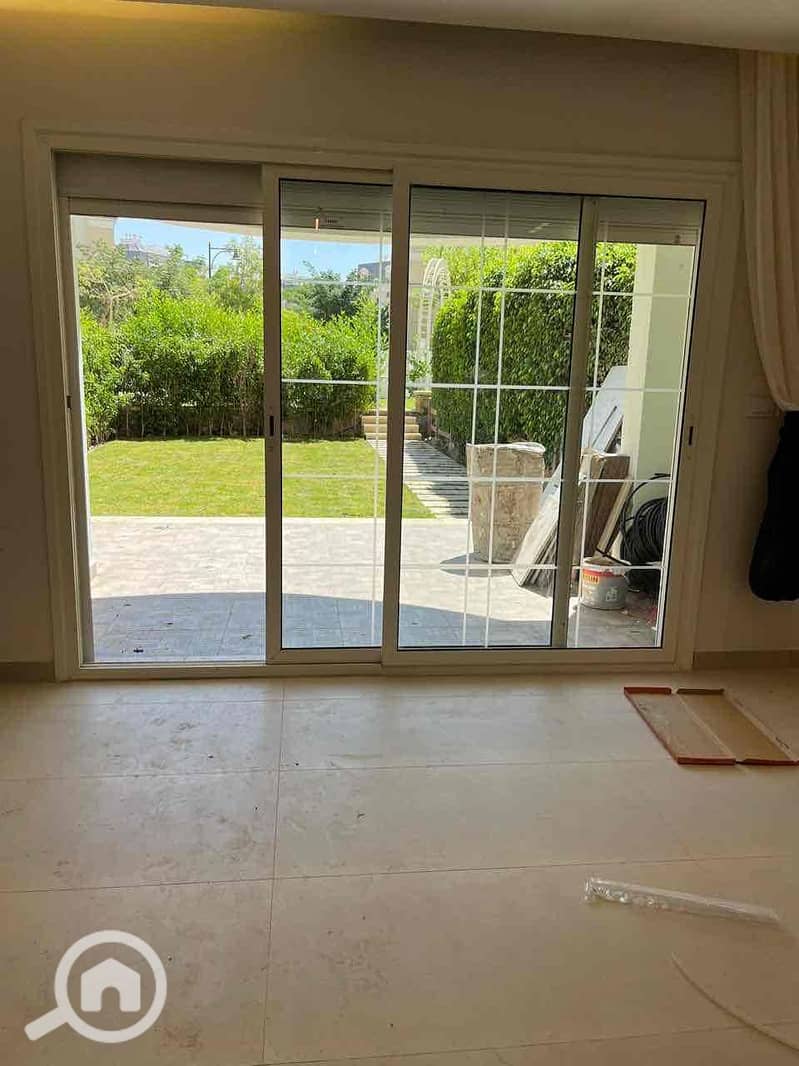 2 27a3b006-d01a-48a3-bd80-8d171e7c21dd. jpg