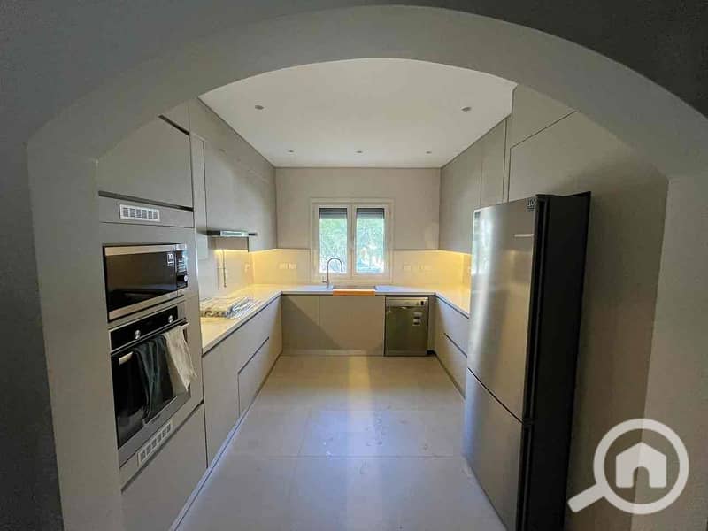 3 e7b3d720-bd21-4ffc-948a-e79e054d968e. jpg