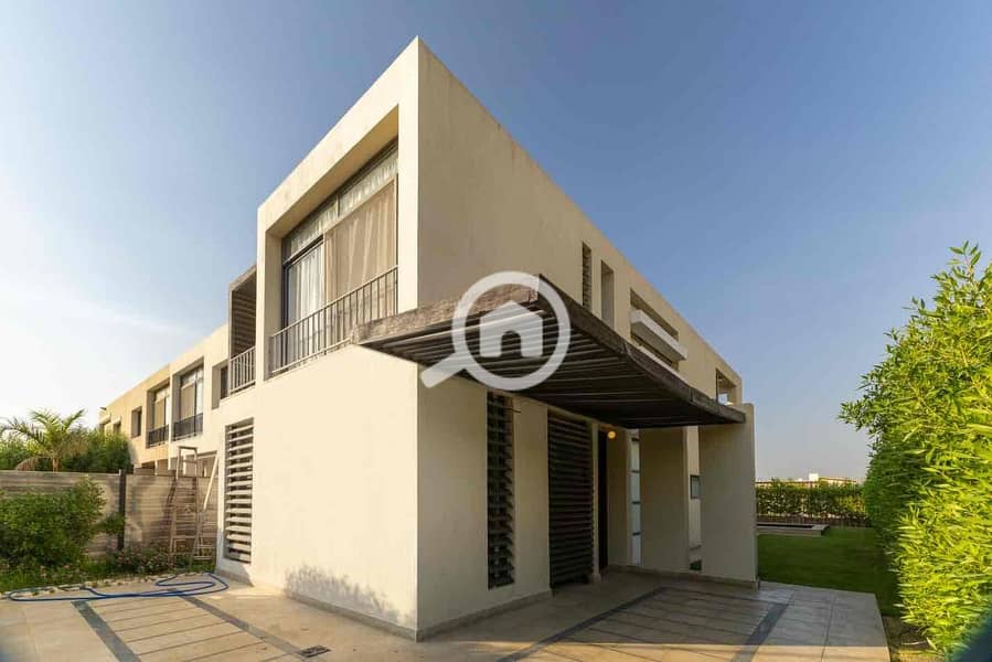 2 df6ee287-b7a8-4547-aadb-8b34663321bc. jpg