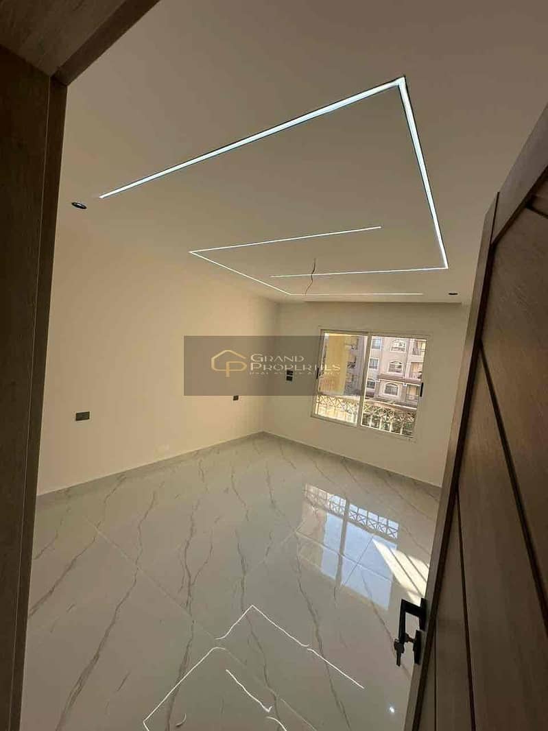 10 9e9d80b7-6976-4d35-b0b3-6164674251bb. jpg