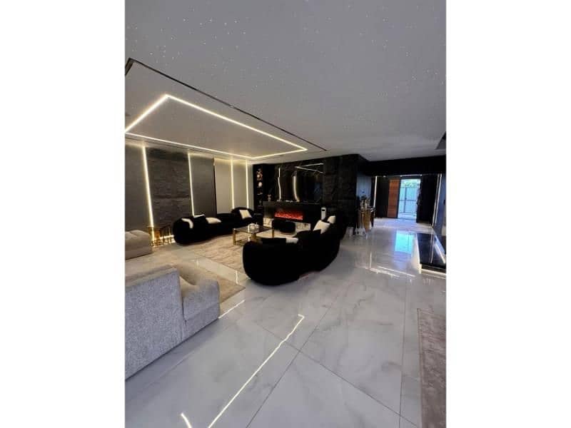 2 WhatsApp Image 2025-12-17 at 12.18. 35 PM (6). jpg