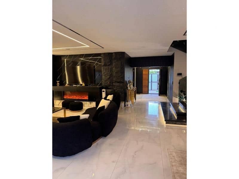 5 WhatsApp Image 2025-12-17 at 12.18. 35 PM (2). jpg