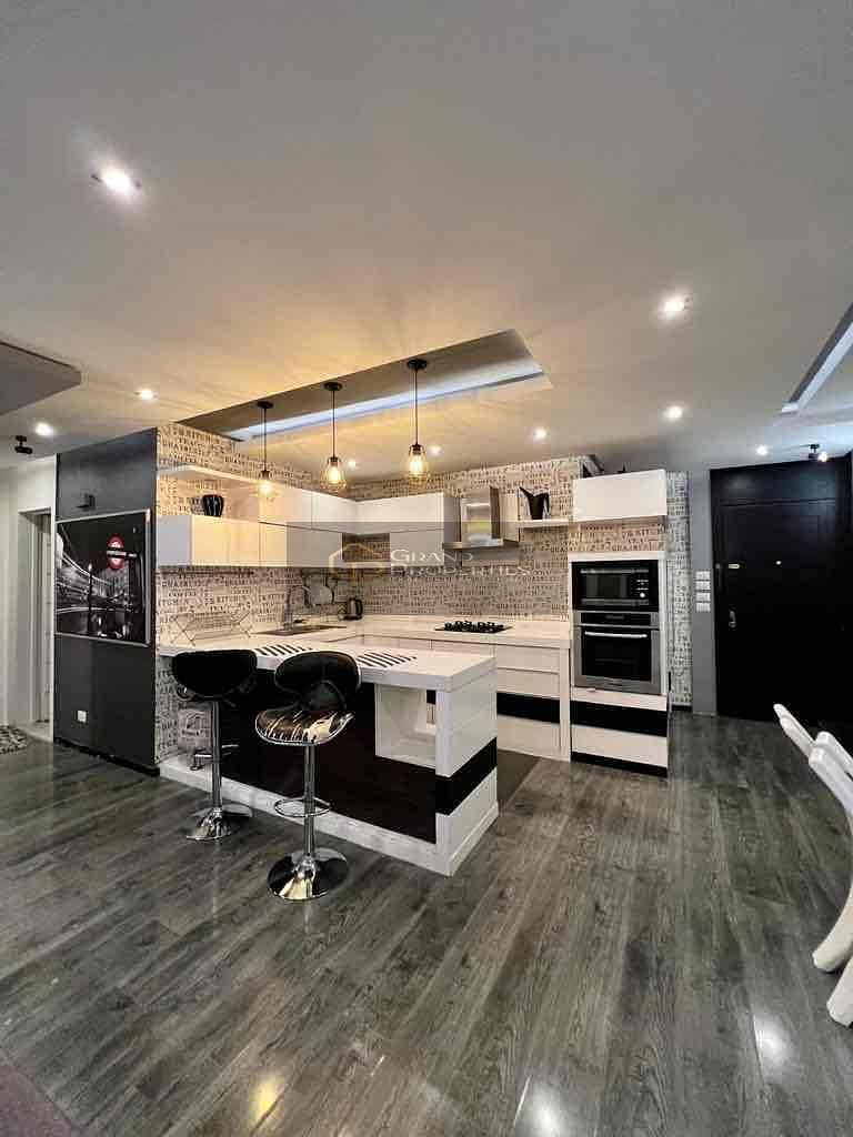 5 14e6eda7-4a91-49d3-85aa-cdbd32e47b9c. jpg