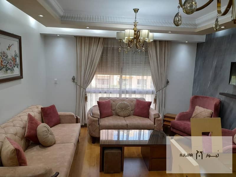 3 b7a947a8-2faf-4688-9ea2-3ebed31c54df. jpg