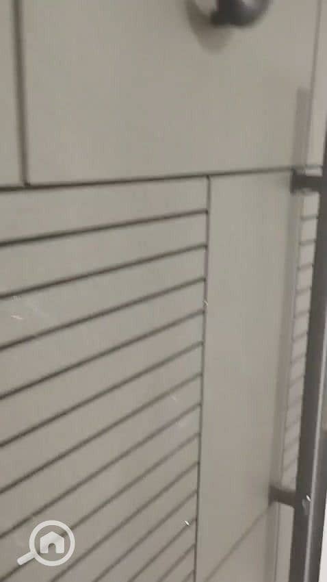 4 0d9c6dad-ee2d-4873-8954-f1183138cf54. jpg