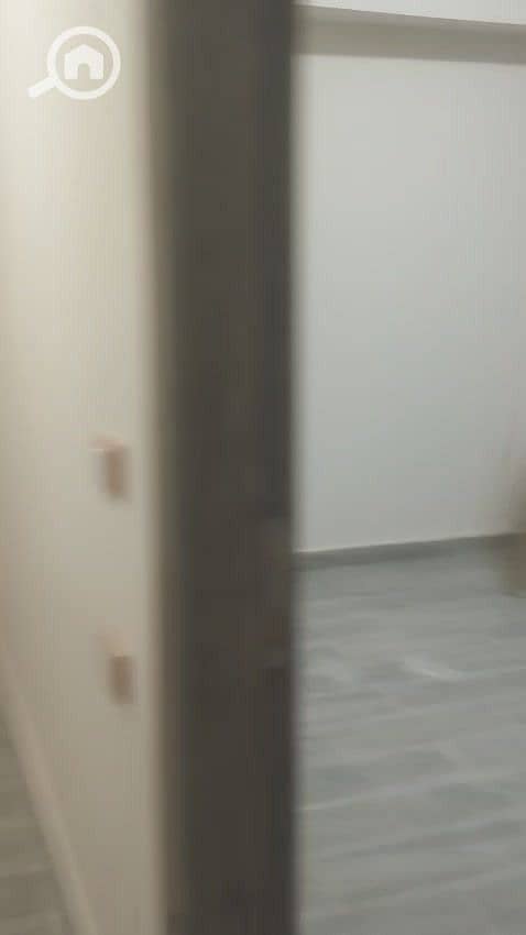 23 11d51dfe-5e4c-435b-aad6-bc10a3078634. jpg