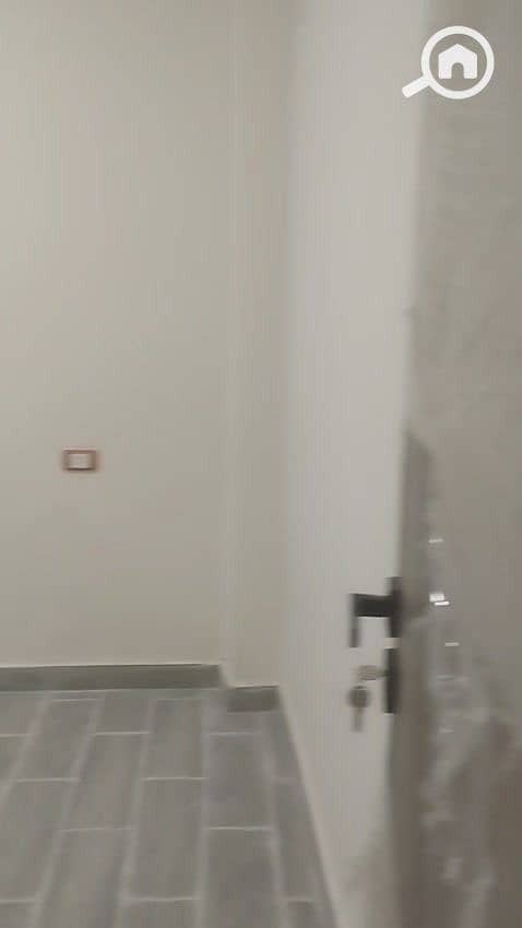 30 72b3507e-d058-40a0-a955-f8faf541e850. jpg