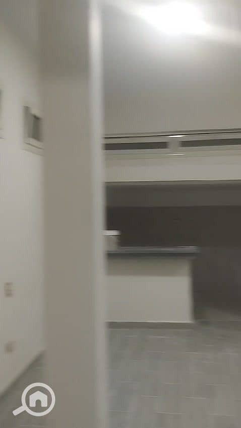 32 78b8a6a8-5776-4c4a-ad84-3c93fb23a197. jpg