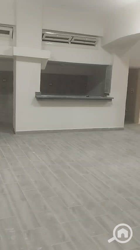 34 87fb5bcb-c9aa-4ae0-9bcc-a7f40c434bf6. jpg