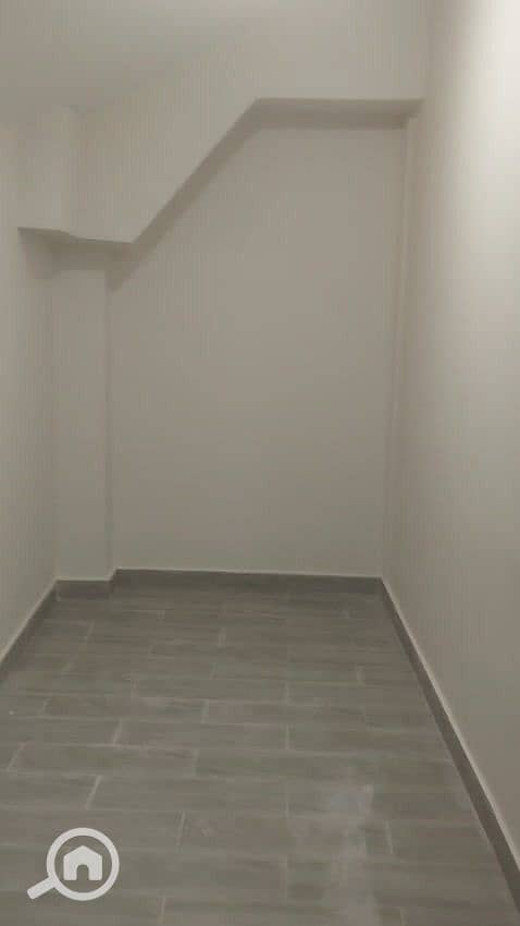 41 6514ce71-c13b-4fd6-a36a-e3ace8daa4a0. jpg