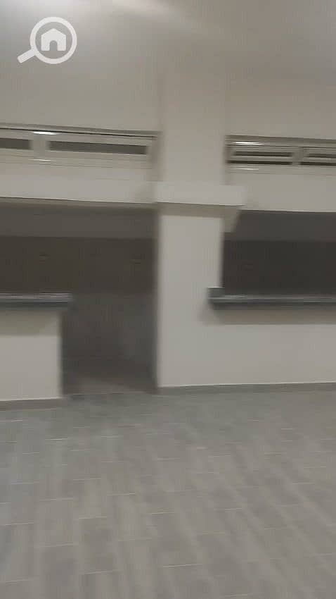 69 e1a492e8-c4bb-43c4-943d-8bdb6d2b29f1. jpg