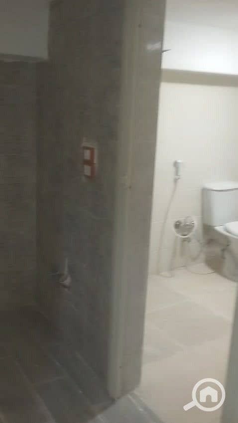 81 ffdf3cb3-06f8-45c9-b4a7-eba2edd9d748. jpg