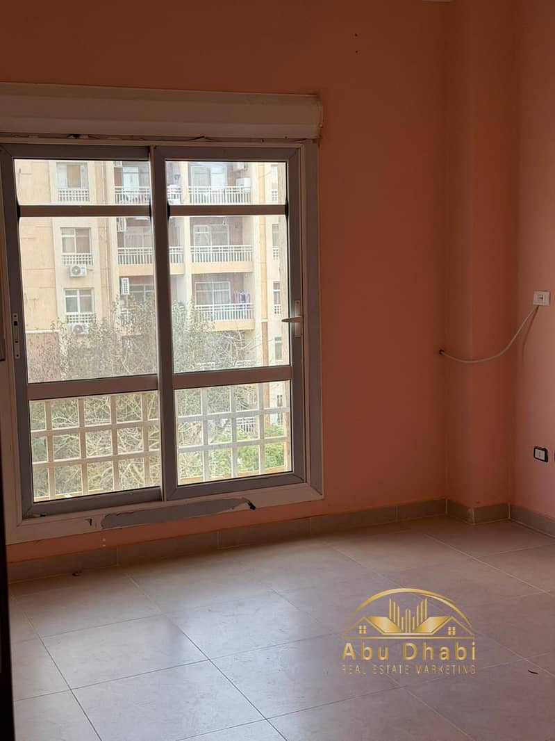 4 2fe6895b-4fc6-4b58-bf0e-3024bfd84578. jpg