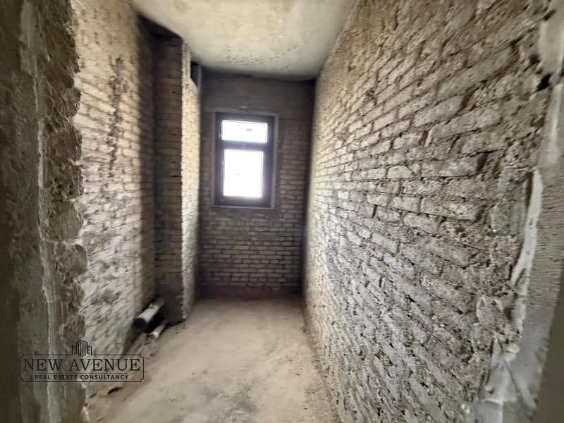 4 WhatsApp Image 2025-08-18 at 11.33. 20 AM (2). jpg