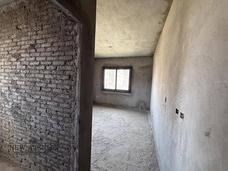 11 WhatsApp Image 2025-08-18 at 11.33. 22 AM (2). jpg