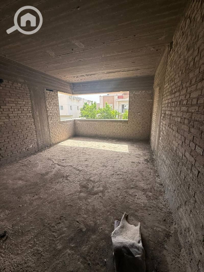 2 7cb23434-f1bc-4d00-a817-d9c497a0356a. jpg