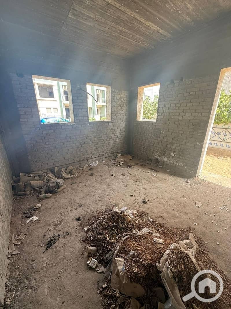 8 997a87e4-27c8-402a-8b41-12632643d136. jpg