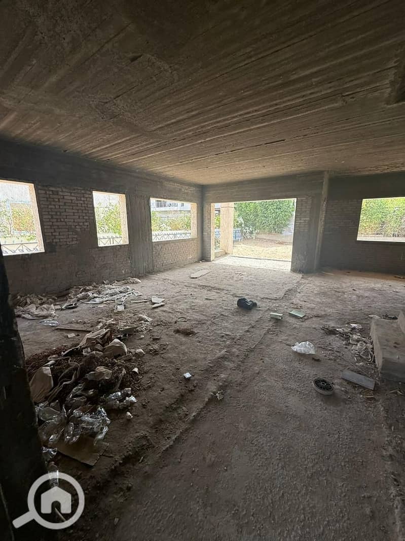 16 d1d6c542-6c01-4889-90c1-165bc689e46b. jpg