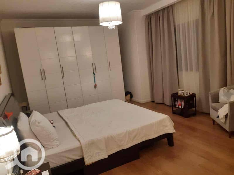 12 69aa9924-1983-4ddd-84a1-909da419c367. jpg