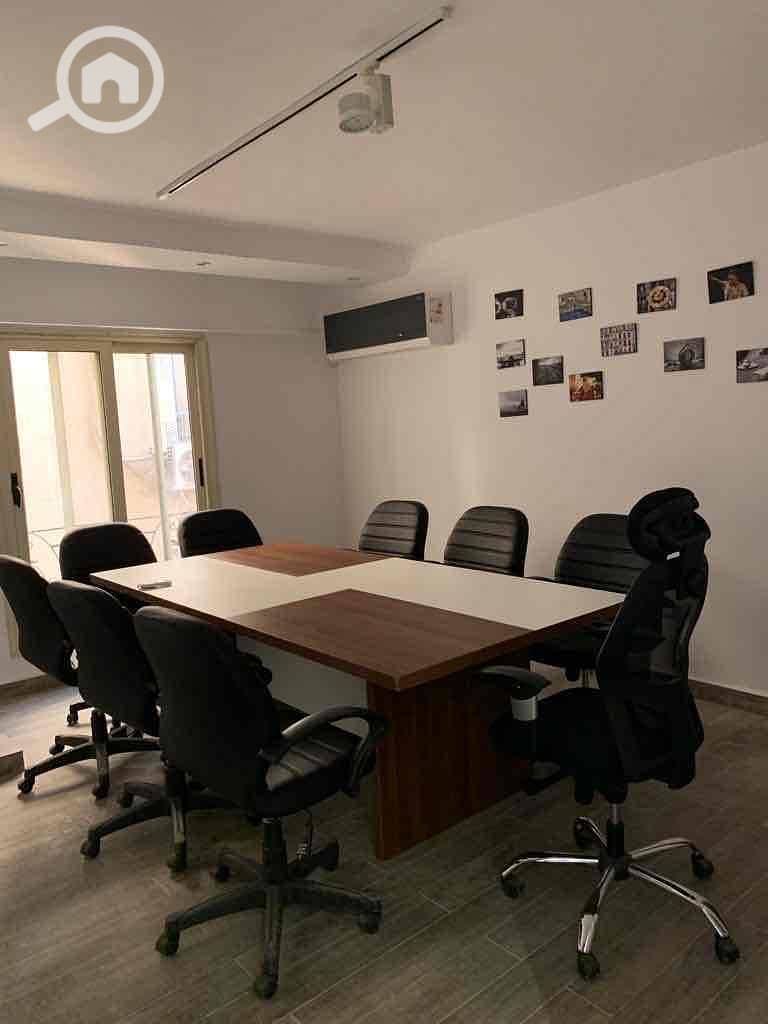 5 46a45a6f-8c61-44b9-a6d2-ab65945167b8. jpg