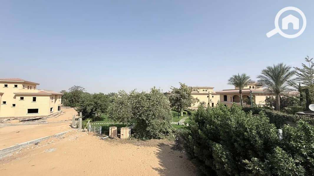 10 71320e4c-5af7-45af-a809-246ddbd77c33. jpeg