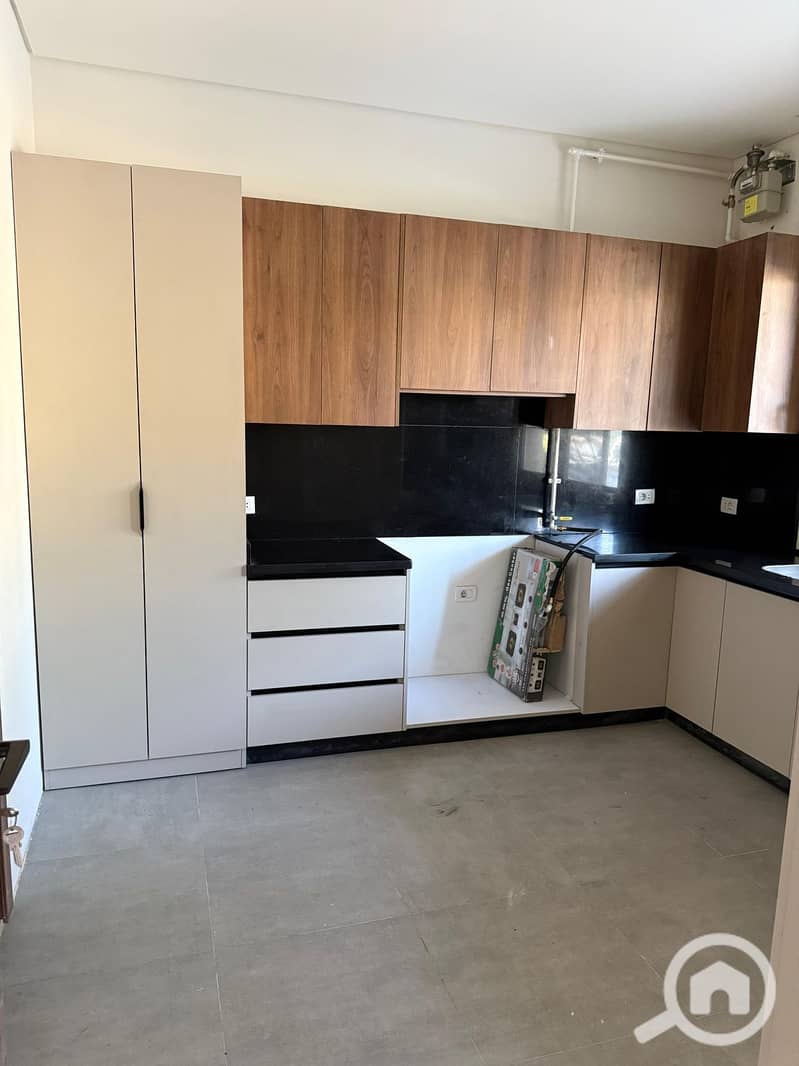 3 c53bf3f2-7051-4473-8bb0-a6b7dd60ca79. jpg