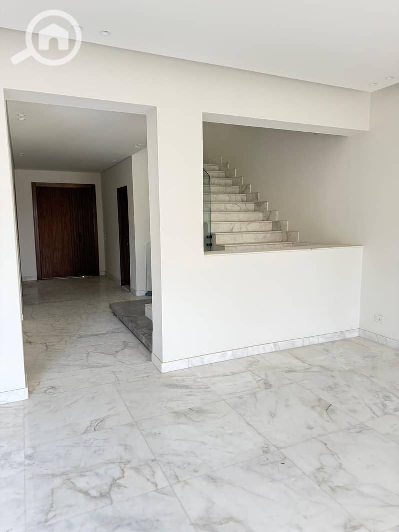 6 166e9e47-7aa6-40ee-9d87-221226c9e1ea. jpg